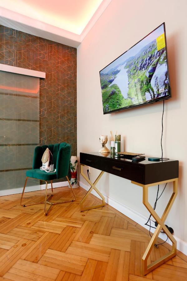 Grand Phillip Cismigiu Park Downtown Bucharest Apartman Kültér fotó